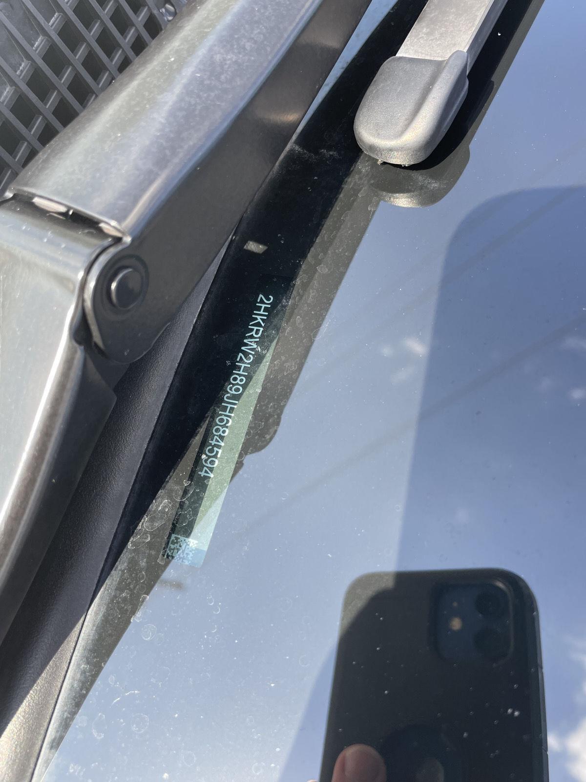Vehicle photo 35