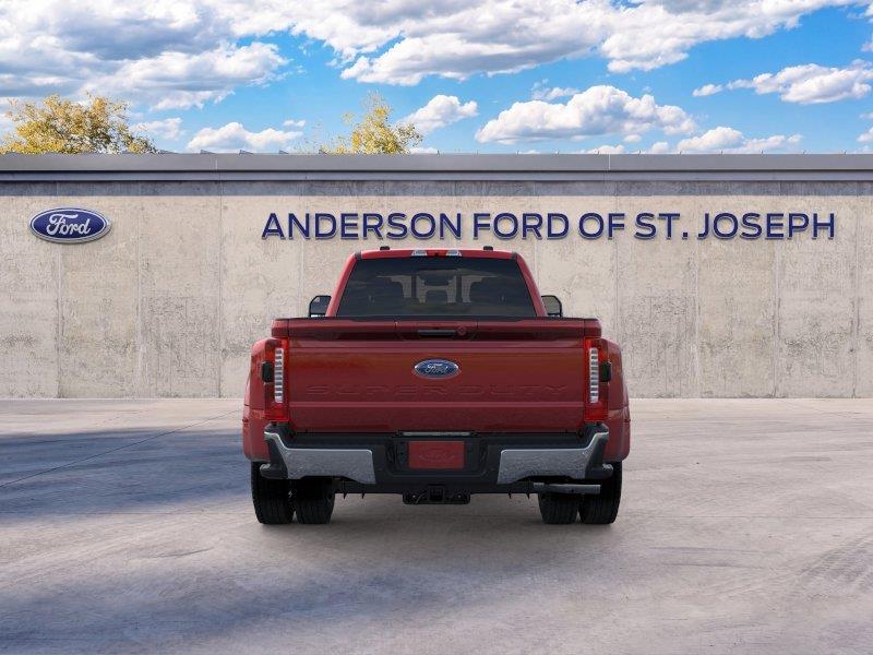 Vehicle photo 5
