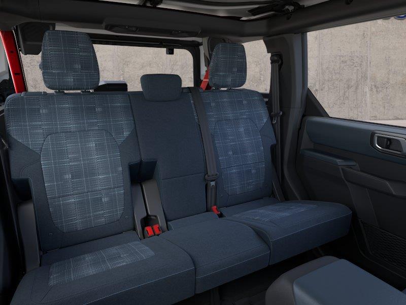 Vehicle photo 11