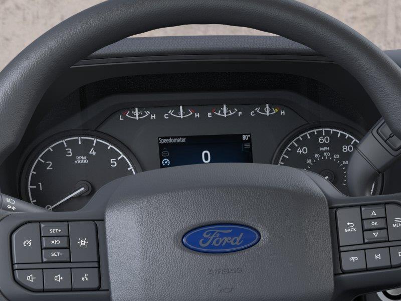 Vehicle photo 13