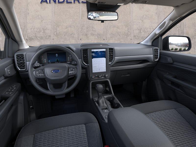 Vehicle photo 9