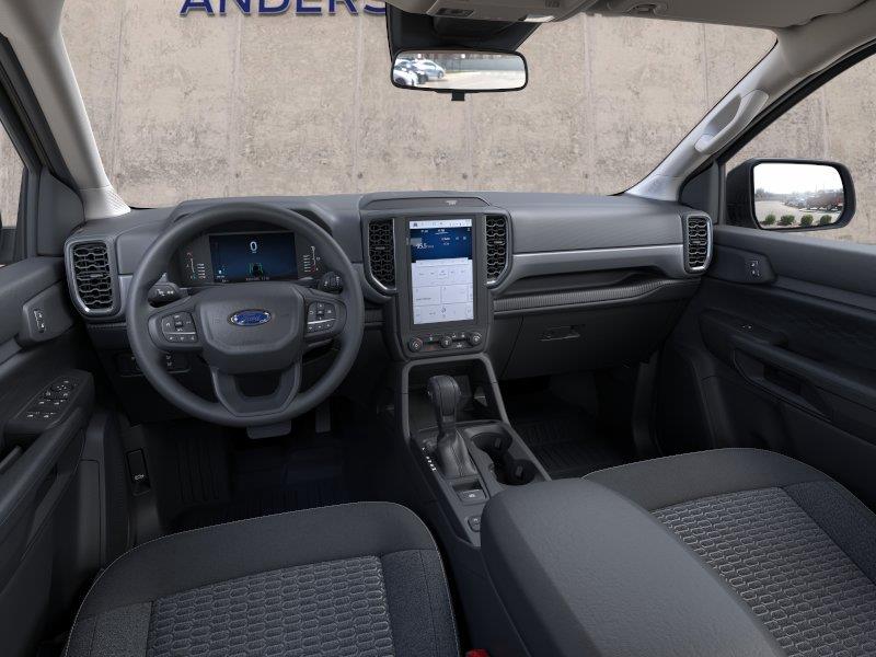 Vehicle photo 9