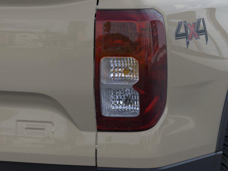 Vehicle photo 21
