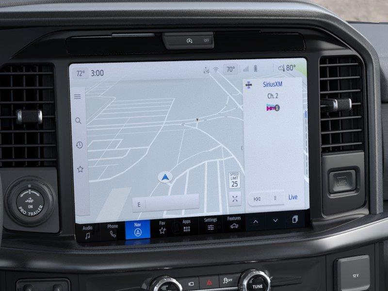 Vehicle photo 14