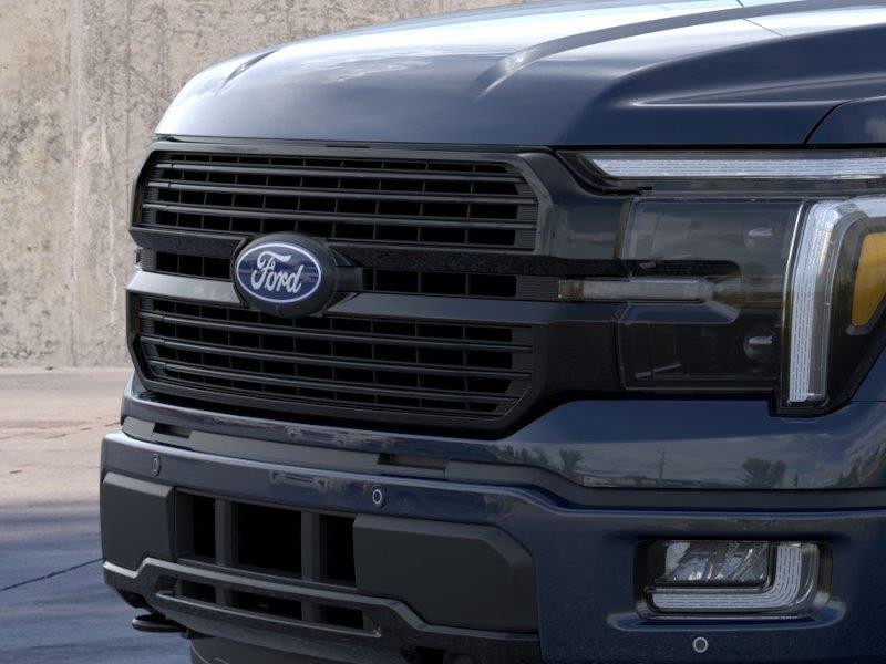 Vehicle photo 17