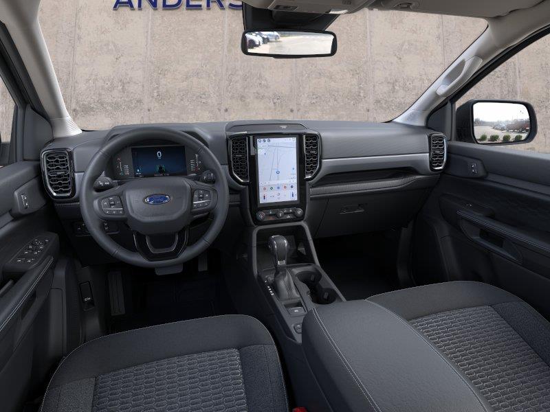 Vehicle photo 9