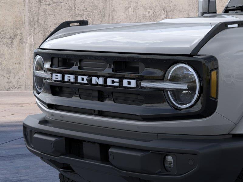 Vehicle photo 19