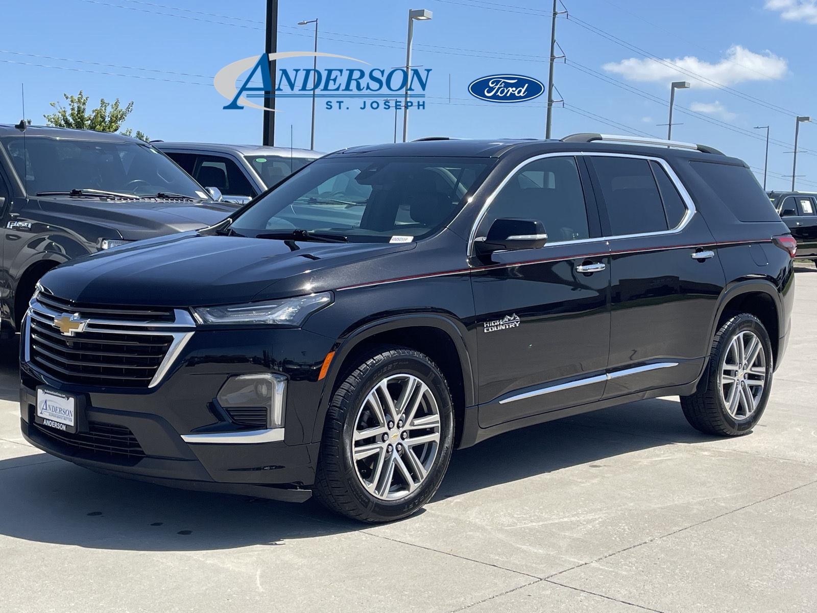 Mosaic Black Metallic 2023 Chevrolet Traverse SUV / Crossover Four-Wheel Drive 9-Speed Automatic