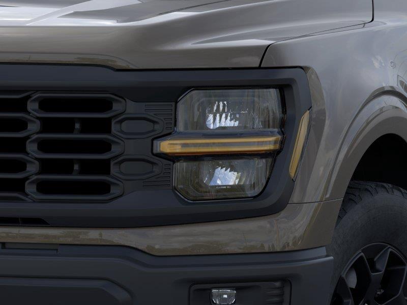 Vehicle photo 18