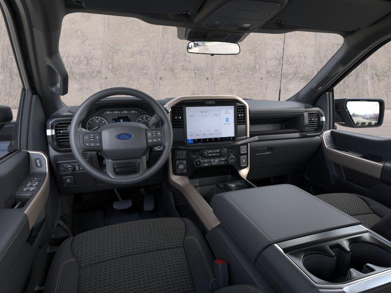 Vehicle photo 9