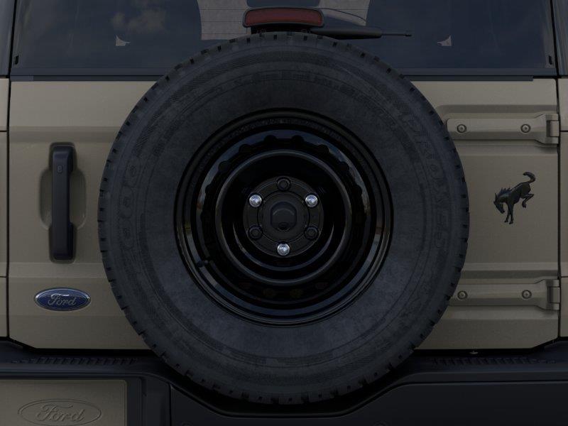 Vehicle photo 24