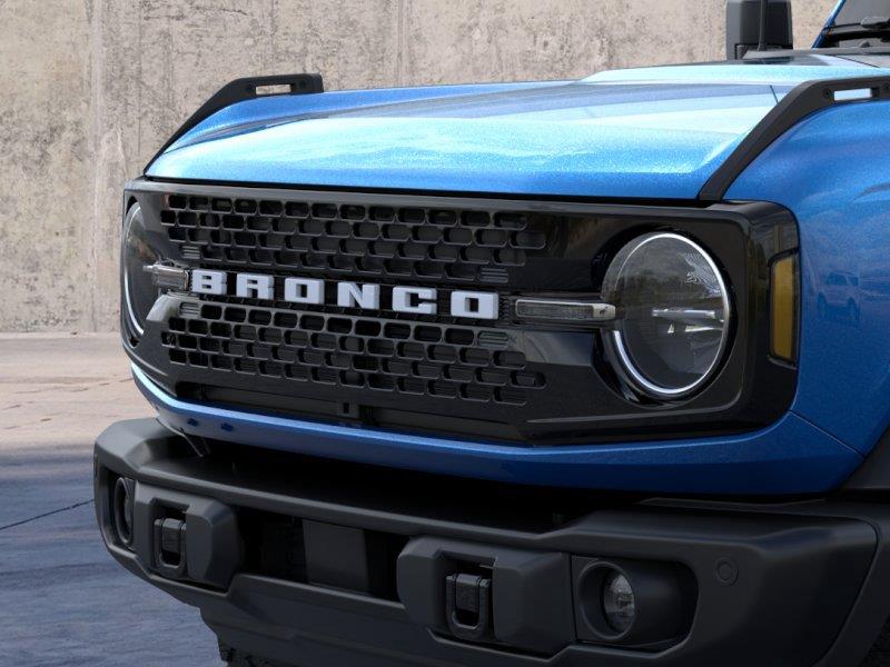Vehicle photo 19