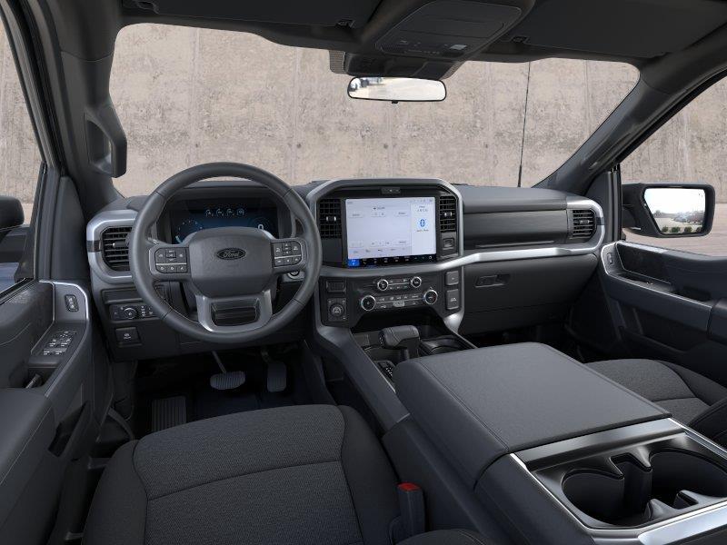 Vehicle photo 9