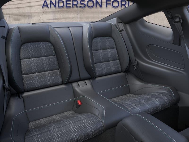 Vehicle photo 11