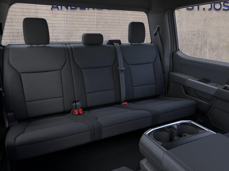 Vehicle photo 11