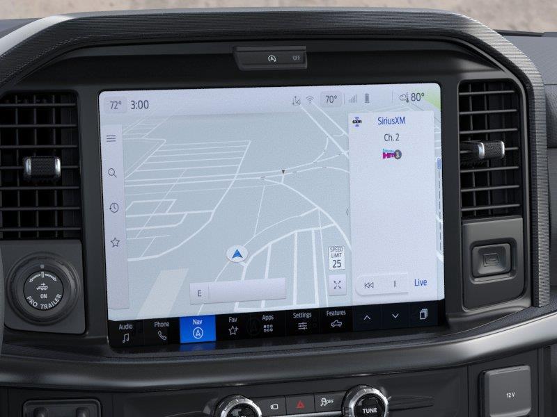 Vehicle photo 14