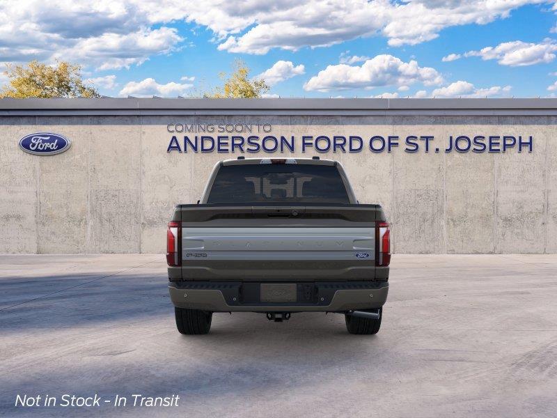Vehicle photo 5