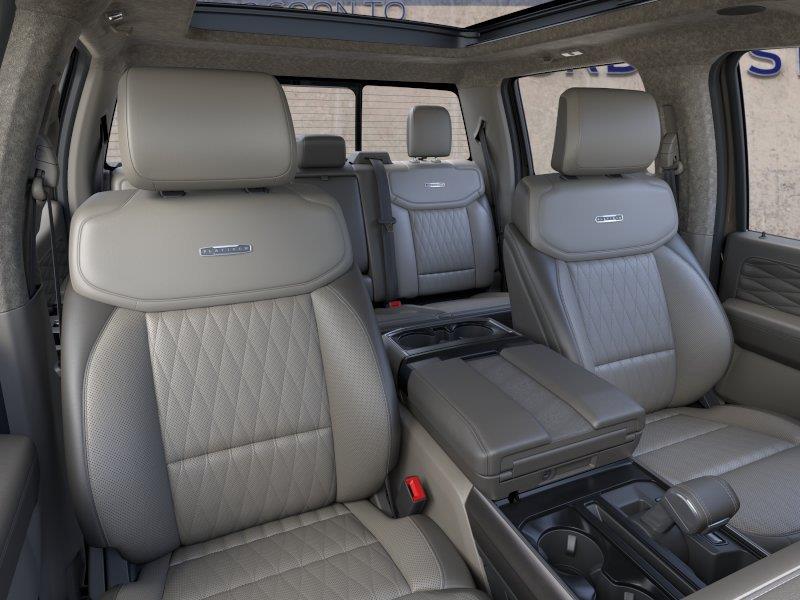 Vehicle photo 10