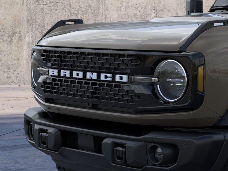 Vehicle photo 19