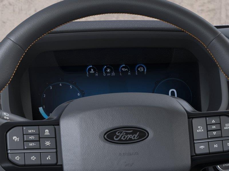 Vehicle photo 13