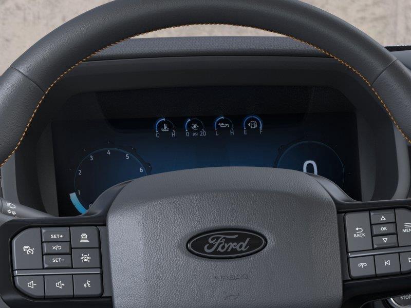 Vehicle photo 13