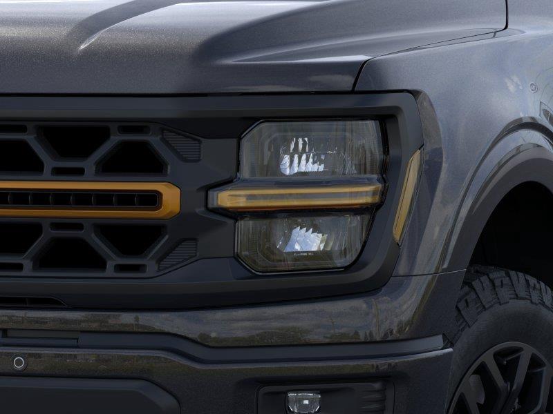 Vehicle photo 18