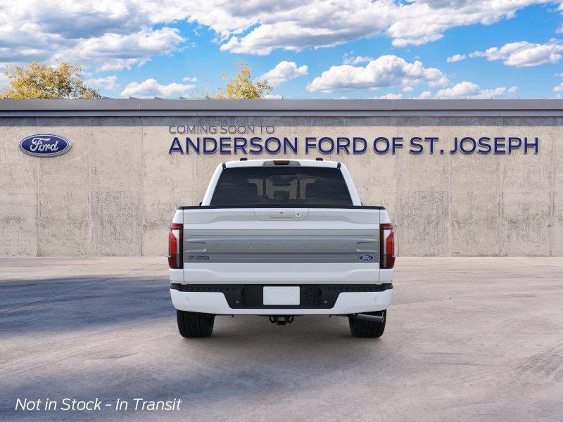 Vehicle photo 5