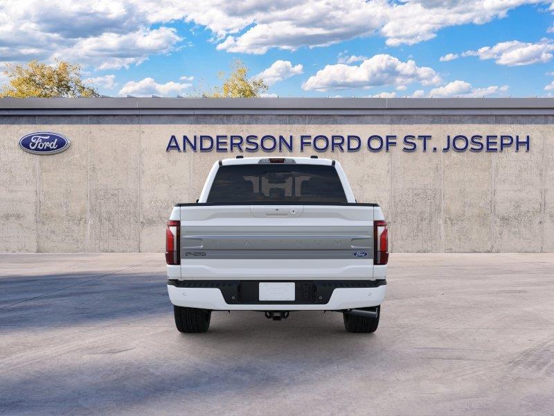 Vehicle photo 5