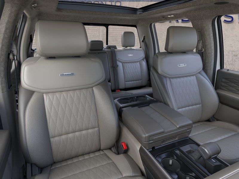 Vehicle photo 10