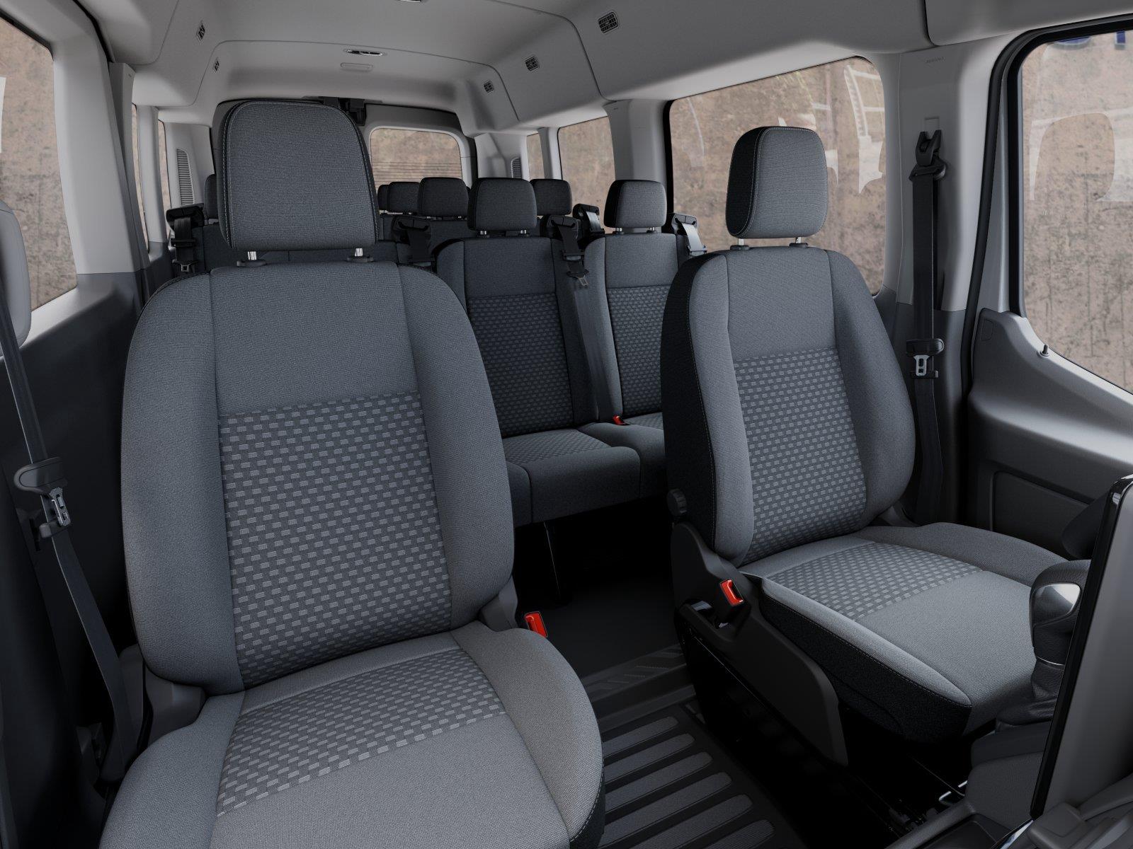 Vehicle photo 10
