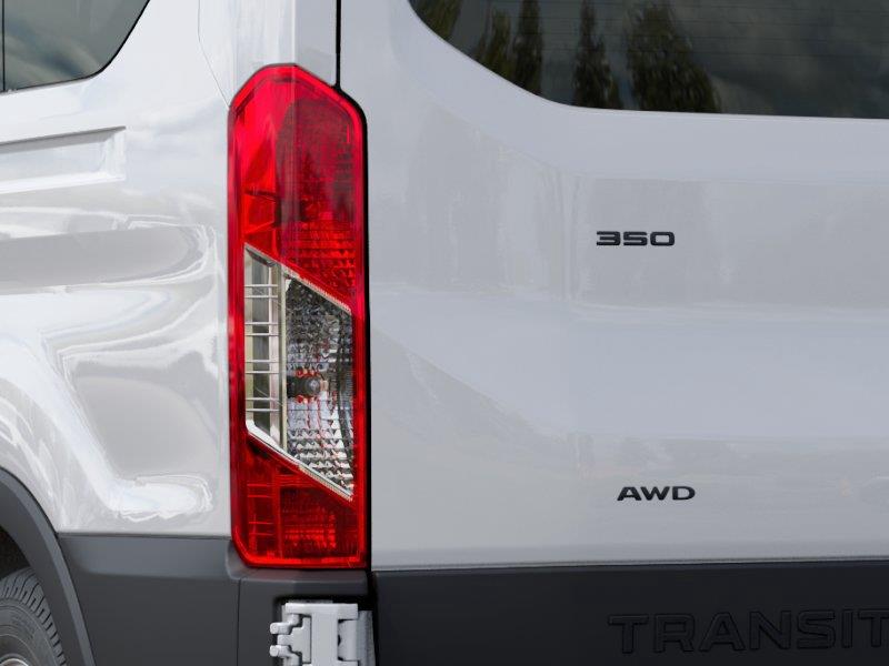 Vehicle photo 21