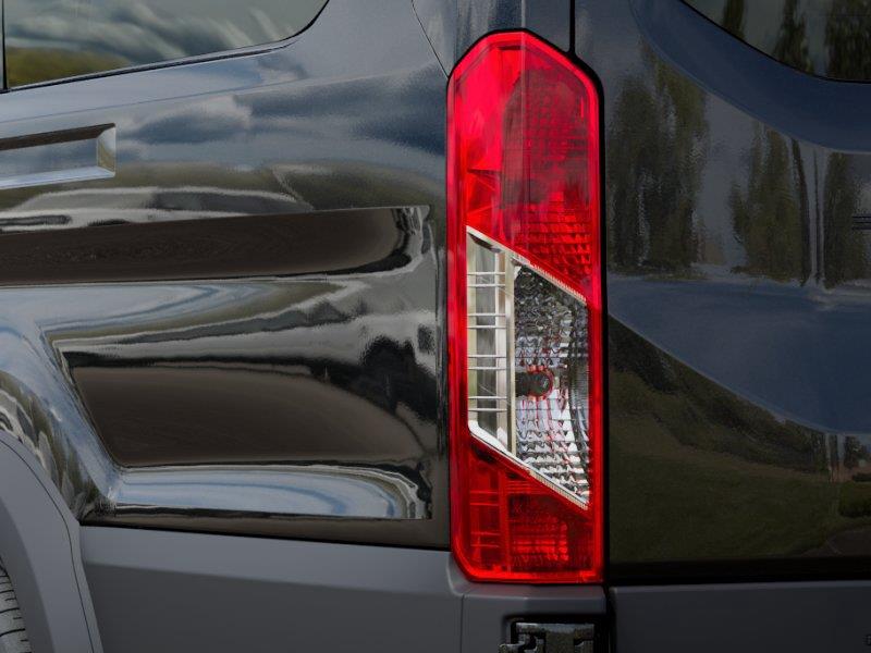 Vehicle photo 20