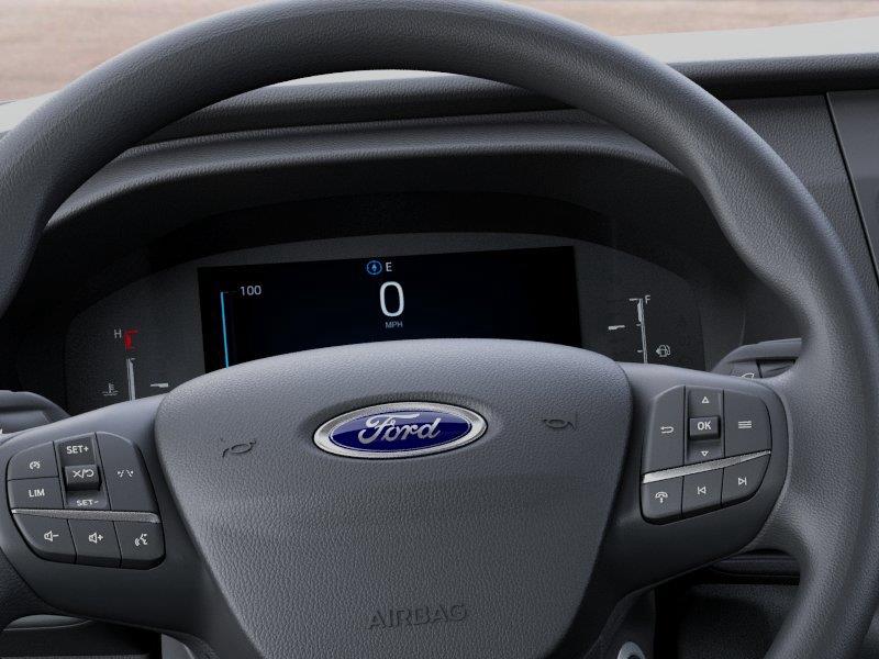 Vehicle photo 12