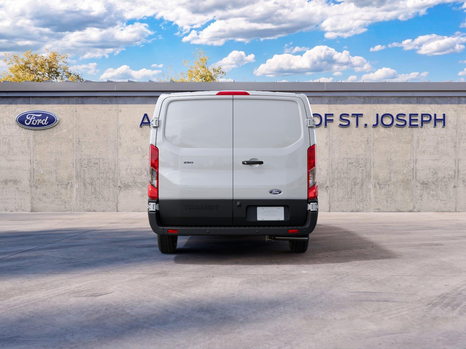 Vehicle photo 7