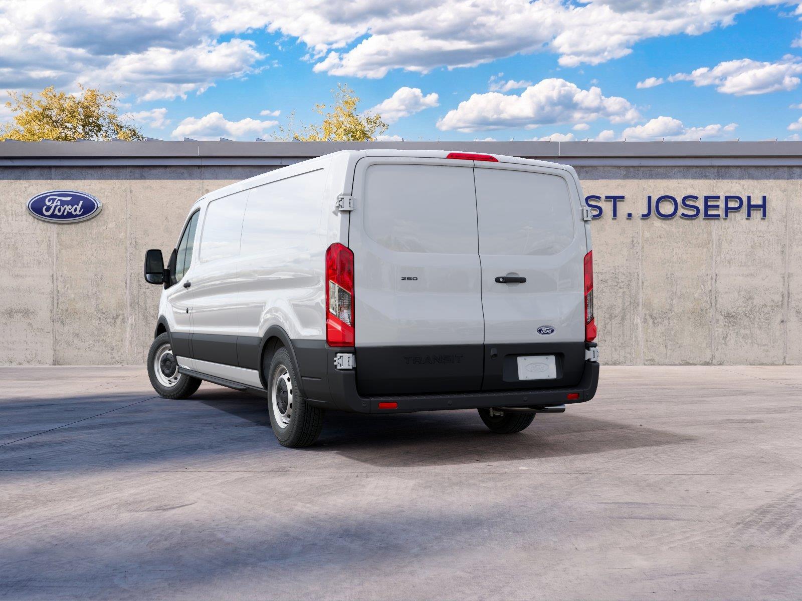 Vehicle photo 8