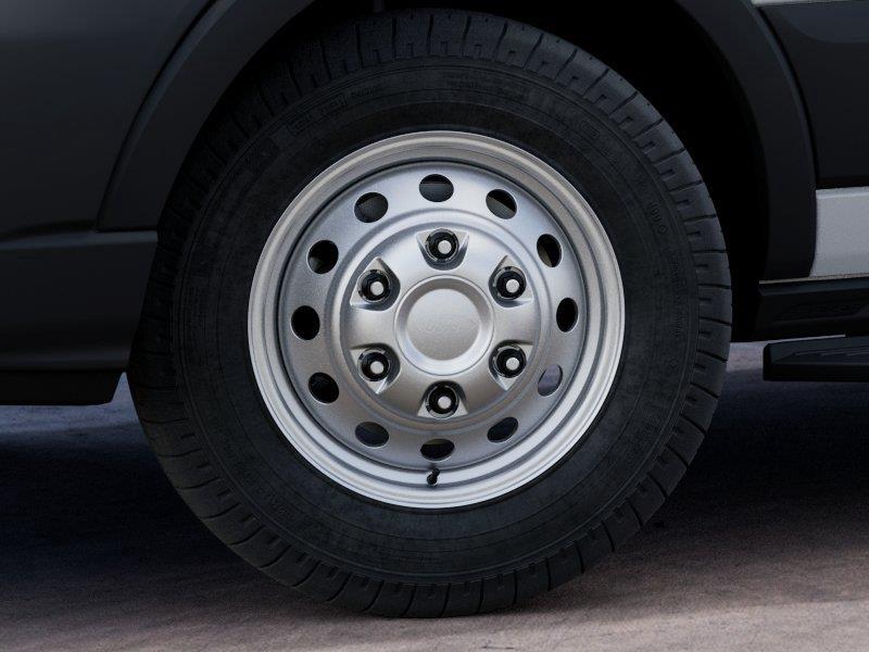 Vehicle photo 19