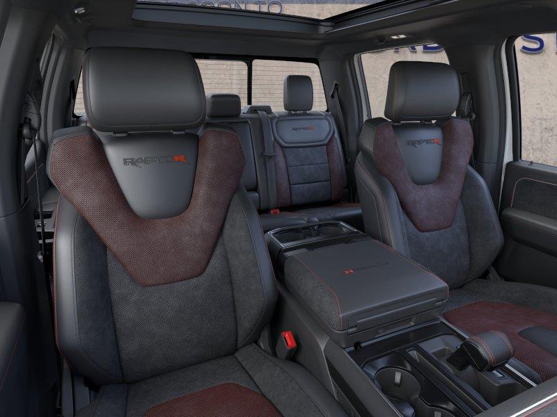 Vehicle photo 10