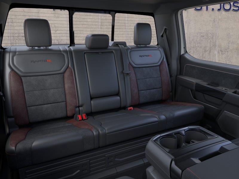 Vehicle photo 11