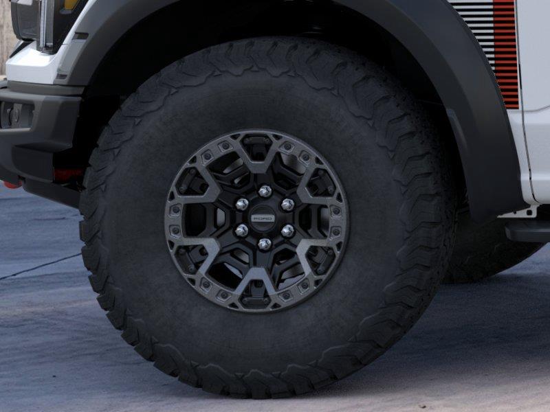 Vehicle photo 19