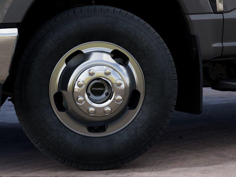 Vehicle photo 19