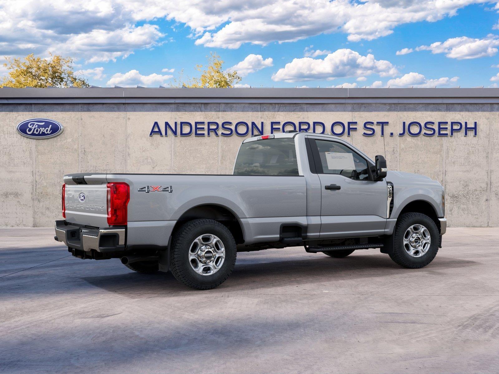 Vehicle photo 4