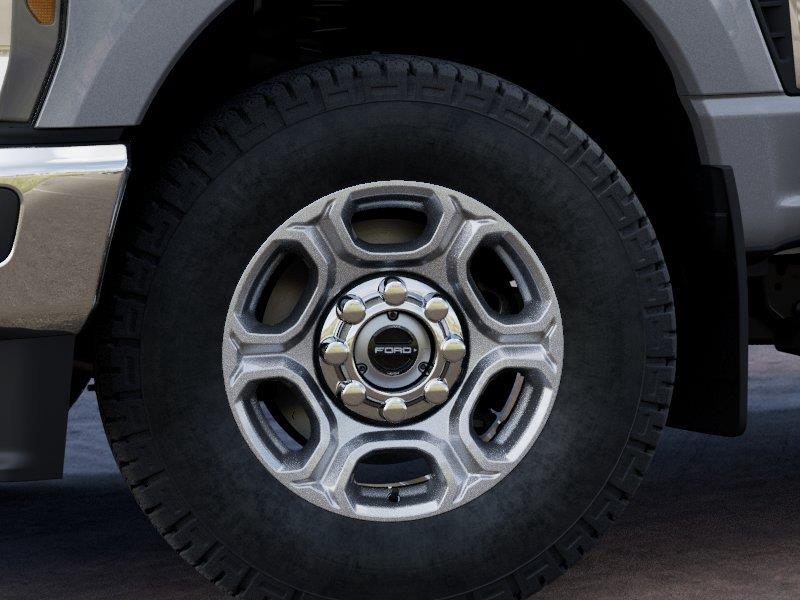 Vehicle photo 16