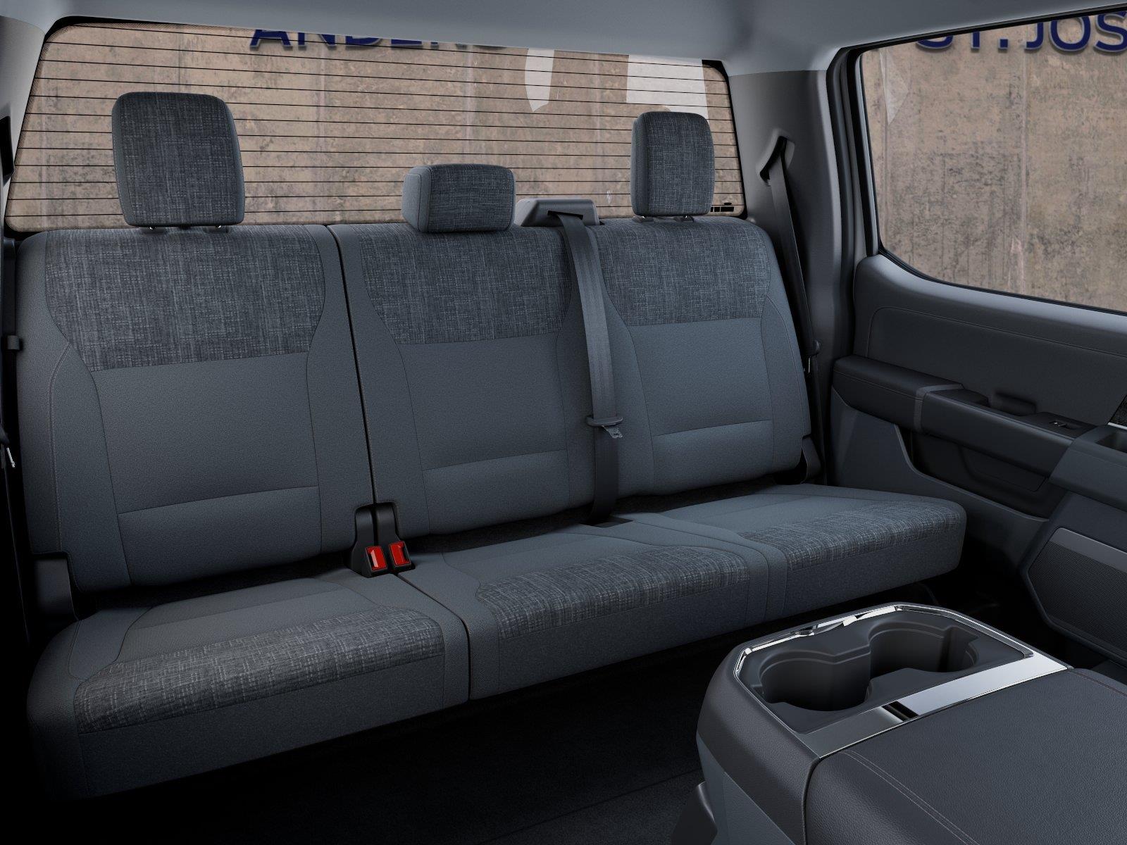 Vehicle photo 11