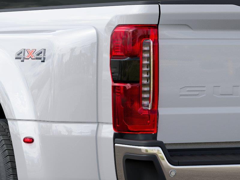Vehicle photo 21