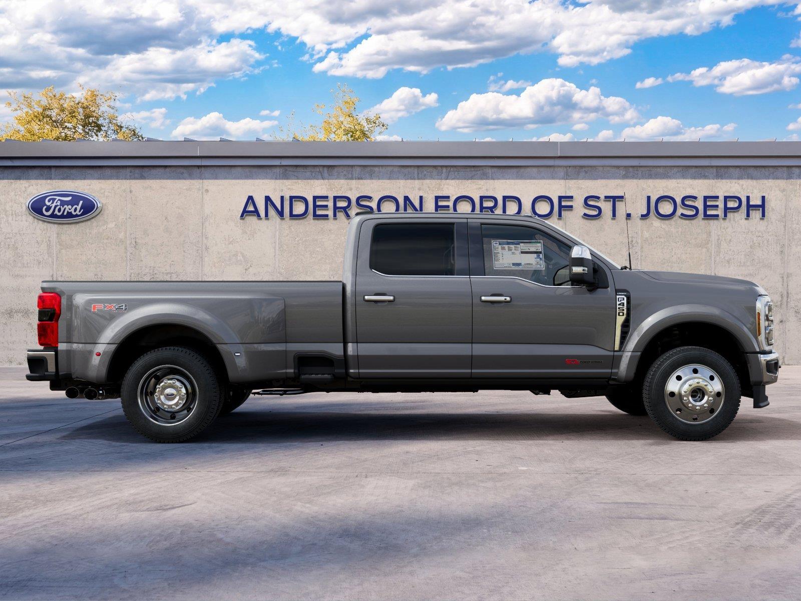 Vehicle photo 5