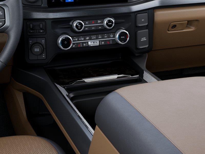 Vehicle photo 15