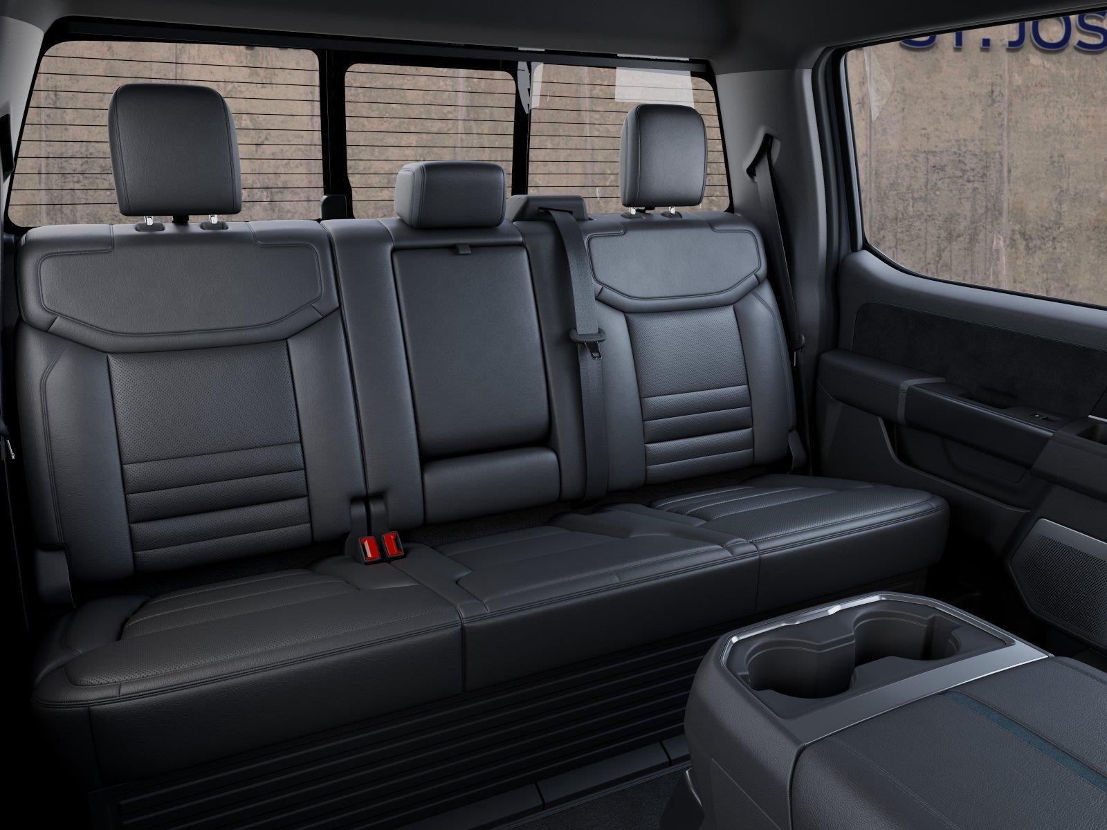 Vehicle photo 11