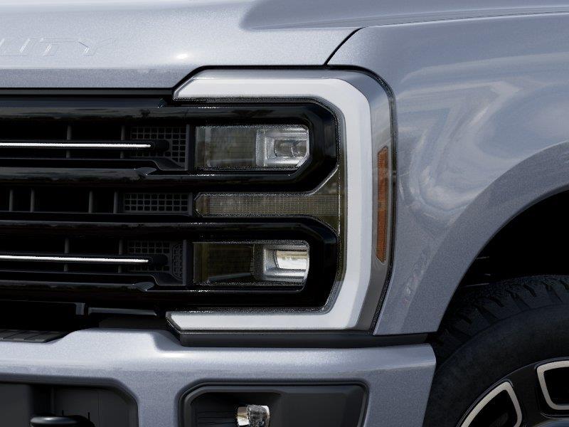 Vehicle photo 18