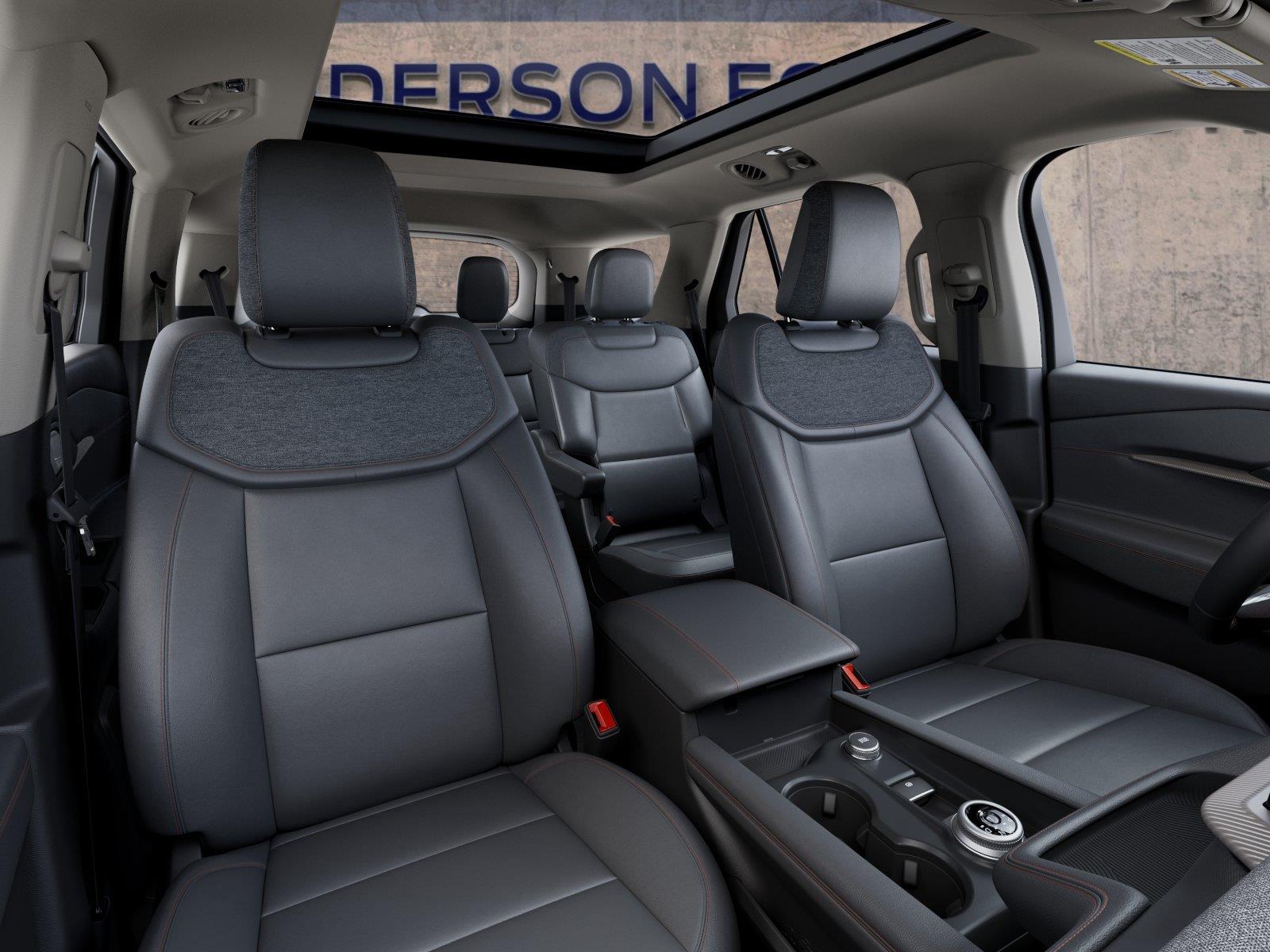 Vehicle photo 10