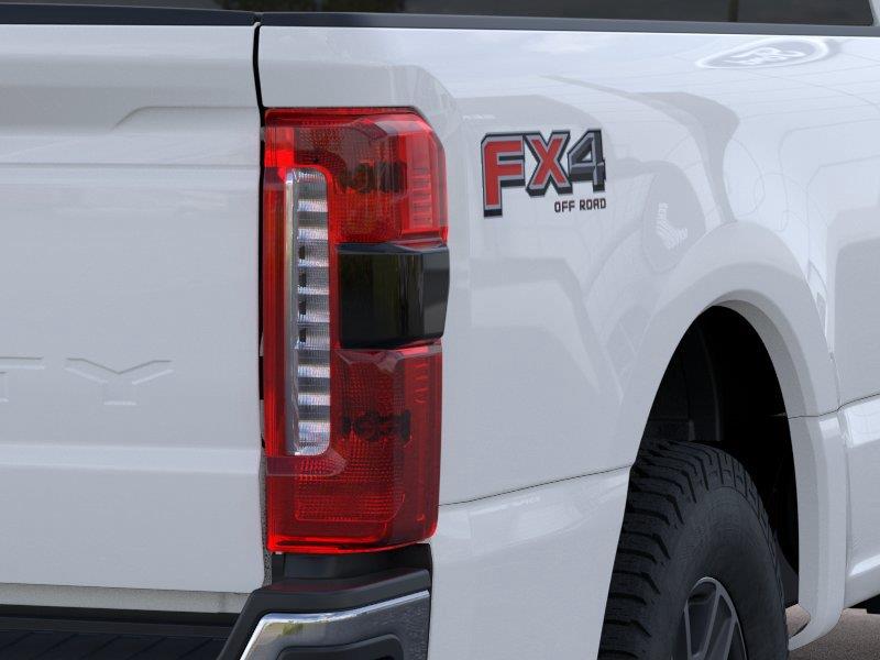 Vehicle photo 21